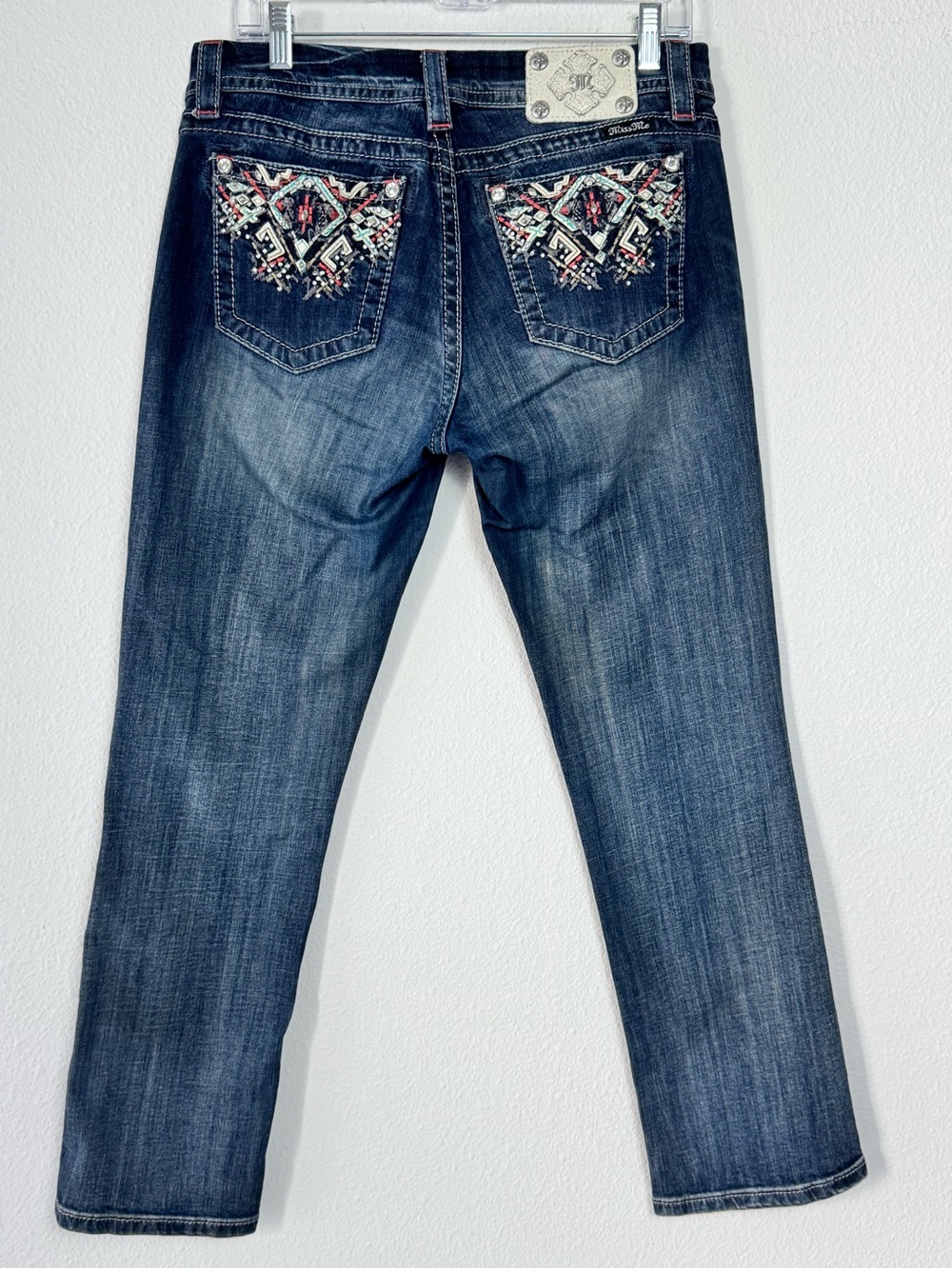 Miss Me Easy Crop Jeans Size 28 Mid Rise Embroidered Dark Wash Western Boho